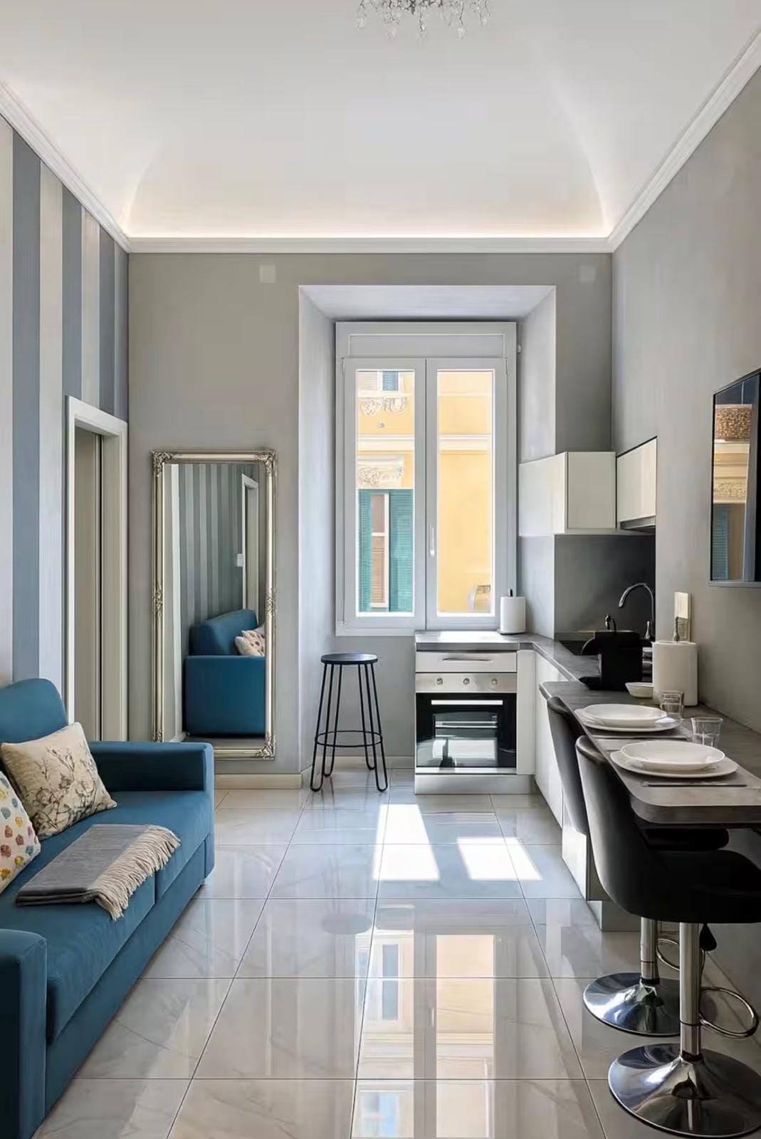 Zona living del bilocale Casa Fiori Chiari Sanremo